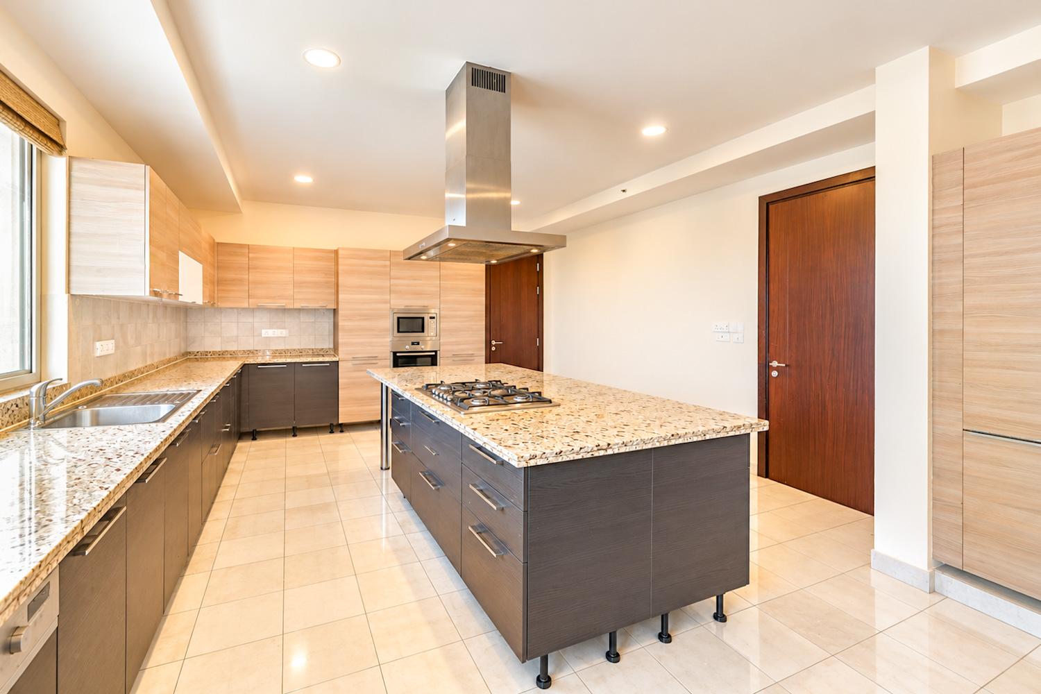 2182 in Prestige White Meadows - Image 4